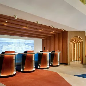 Montcalm East, Autograph Collection ***** London