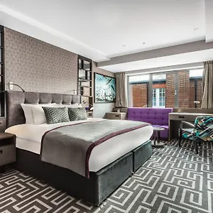 Courthouse Shoreditch ***** London