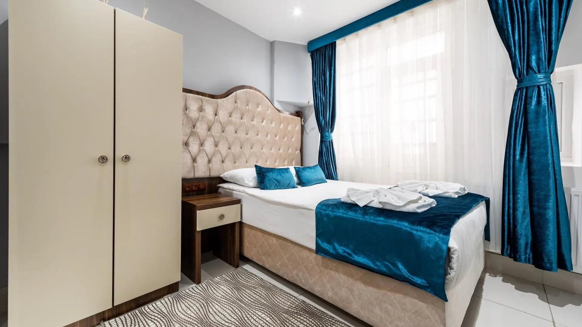 Vilenza Hotel Londres 3*,