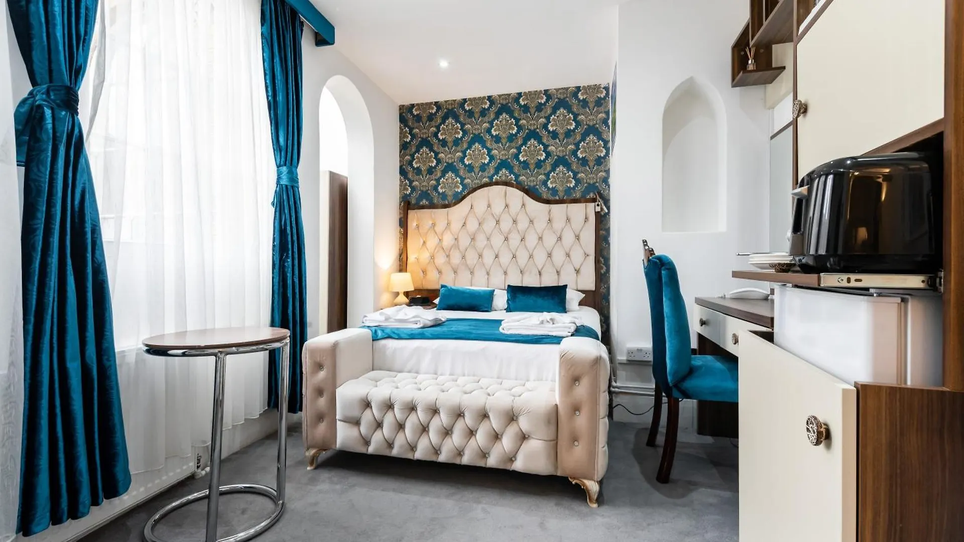 Vilenza Hotel Лондон